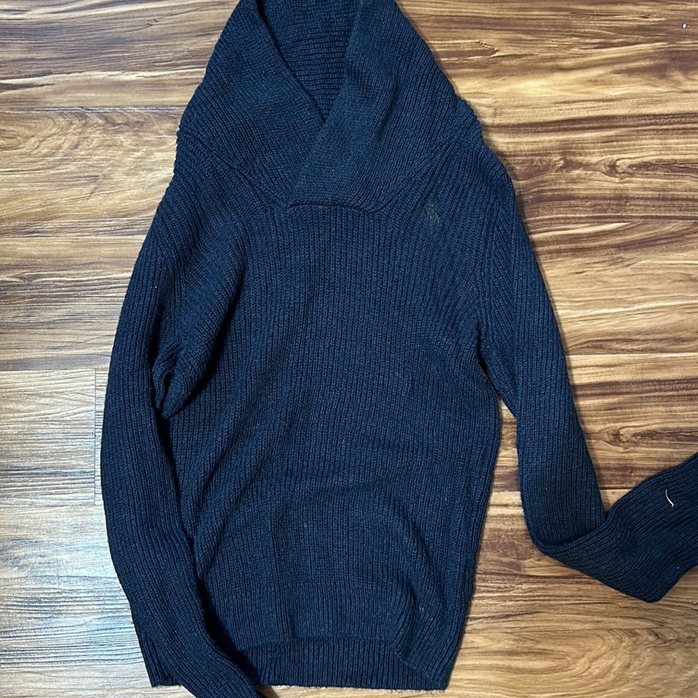 Abercrombie & Fitch Sweater